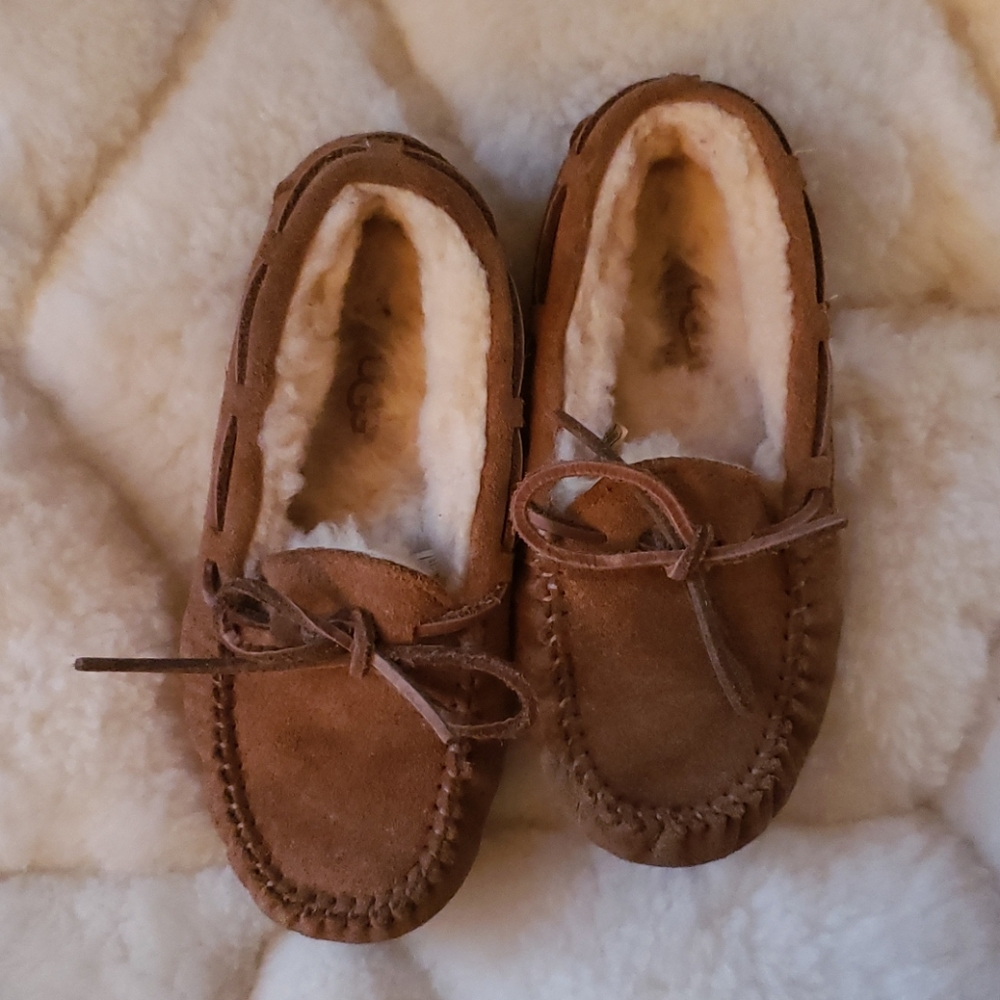 UGG Youth Dakota Suede Slippers